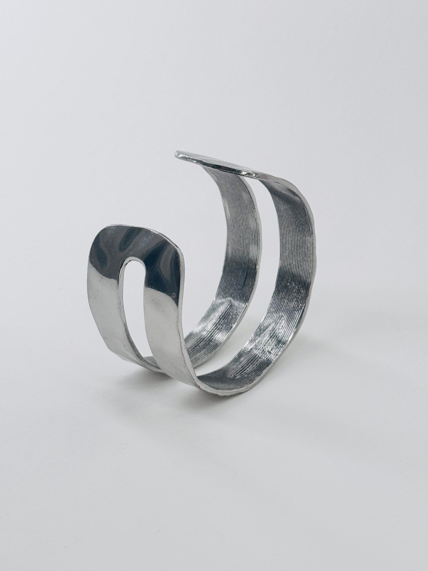 Elegant Rhinestone Bangle